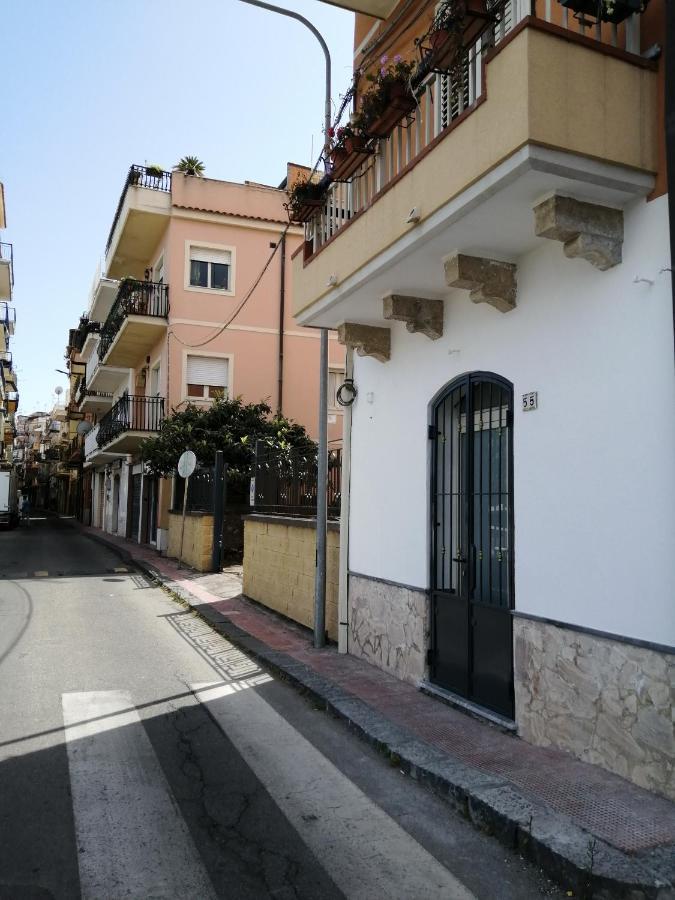 Marvin'S Home Giardini Naxos Exteriör bild